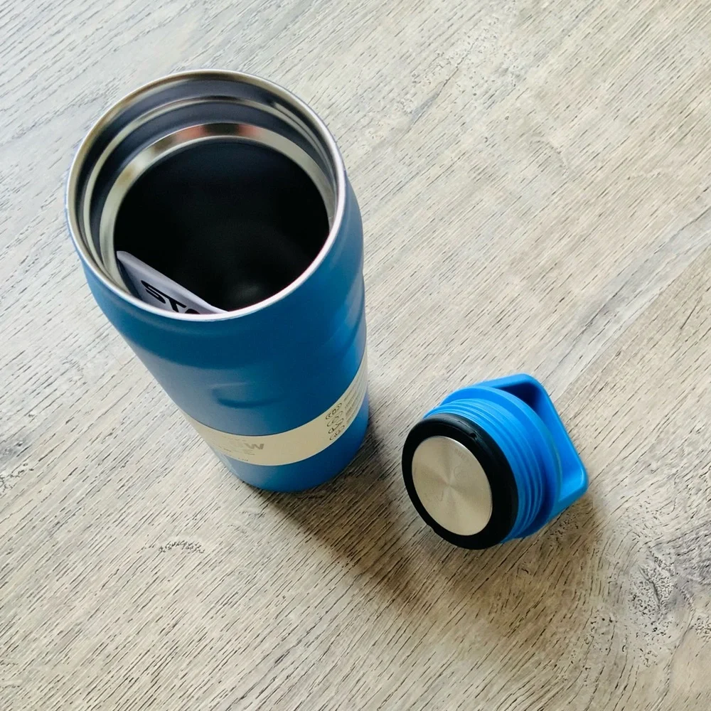 NWT☀️Stanley IceFlow Bottle in Bright Blue 24oz. - Picture 4 of 7